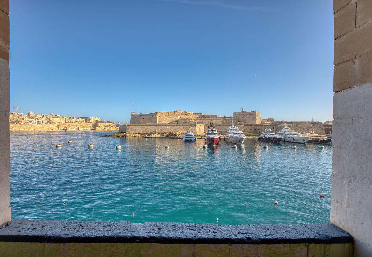 Apartment in L-Isla - Stylish 2 bedroom flat, breath taking views BBRI1-1