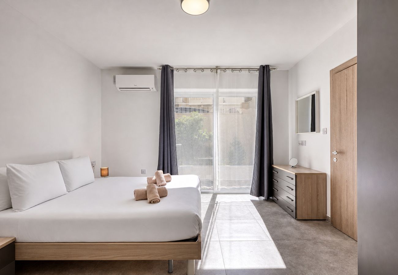 Apartment in San Gwann - Modern Maisonette in Central Location KARP1-2