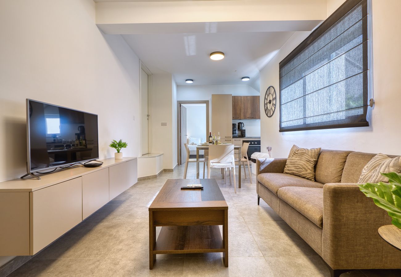 Apartment in San Gwann - Modern Maisonette in Central Location KARP1-2