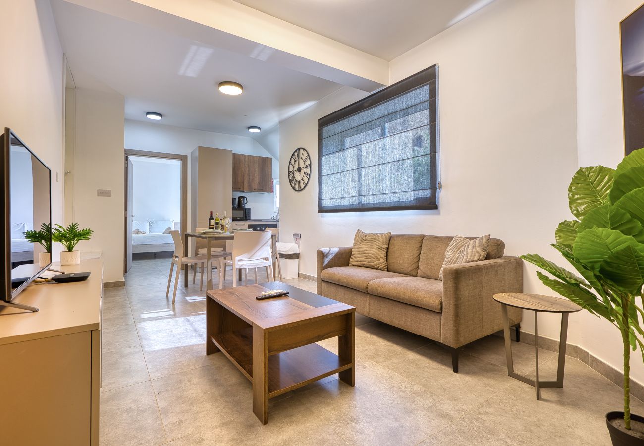Apartment in San Gwann - Modern Maisonette in Central Location KARP1-2