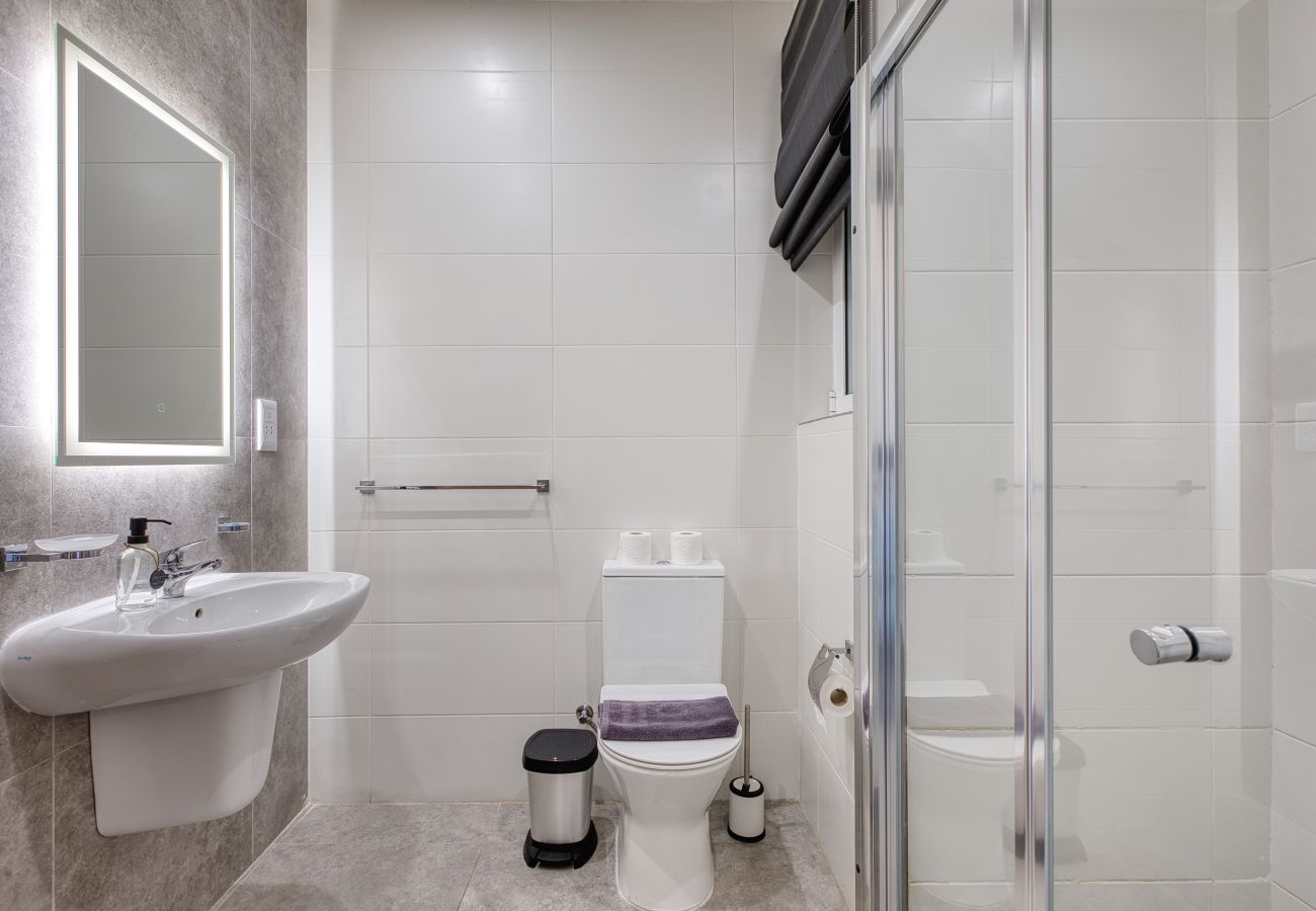 Apartment in San Gwann - Modern 2 bedroom apartment, Valley Views KARP1-4