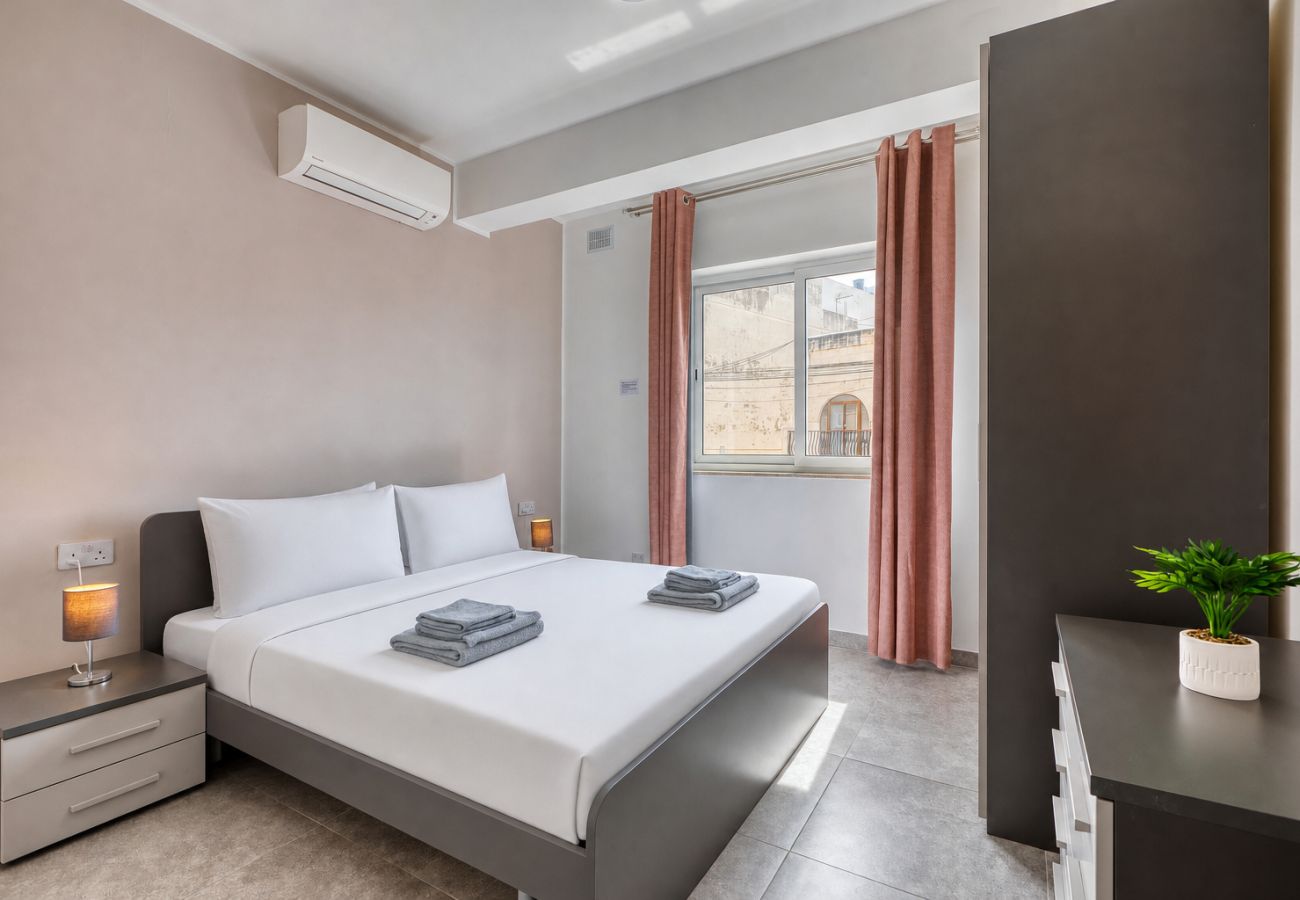 Apartment in San Gwann - Charming 2 bedroom Apartment, Valley Views KARP1-5