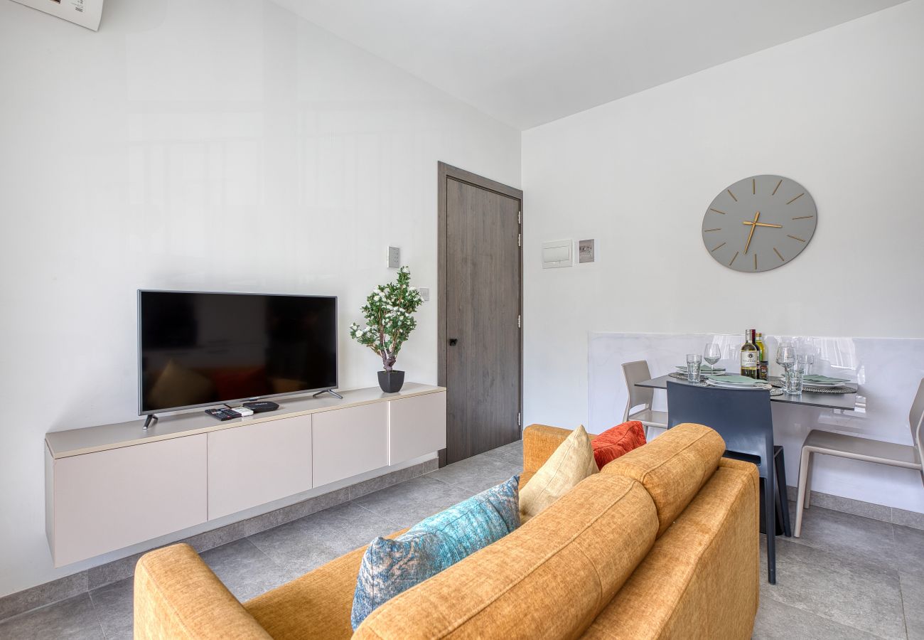 Apartment in San Gwann - Charming 2 bedroom Apartment, Valley Views KARP1-5