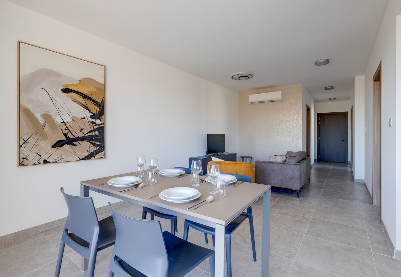 Apartment in San Gwann - Central and modern Apartment, Valley Views KARP1-6