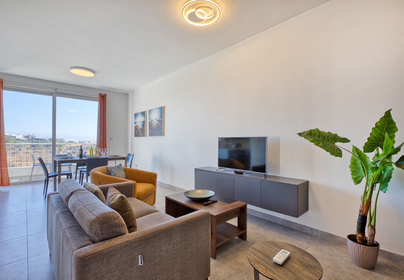 Apartment in San Gwann - Central and modern Apartment, Valley Views KARP1-6