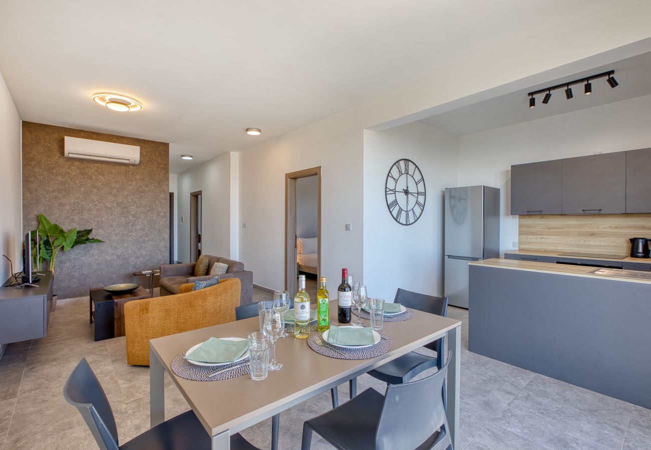 Apartment in San Gwann - Central and modern Apartment, Valley Views KARP1-6