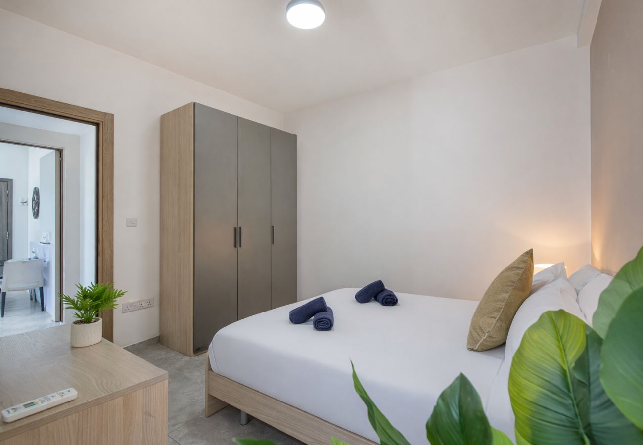 Apartment in San Gwann - Elegant 2 bedroom apartment, valley views KARP1-7
