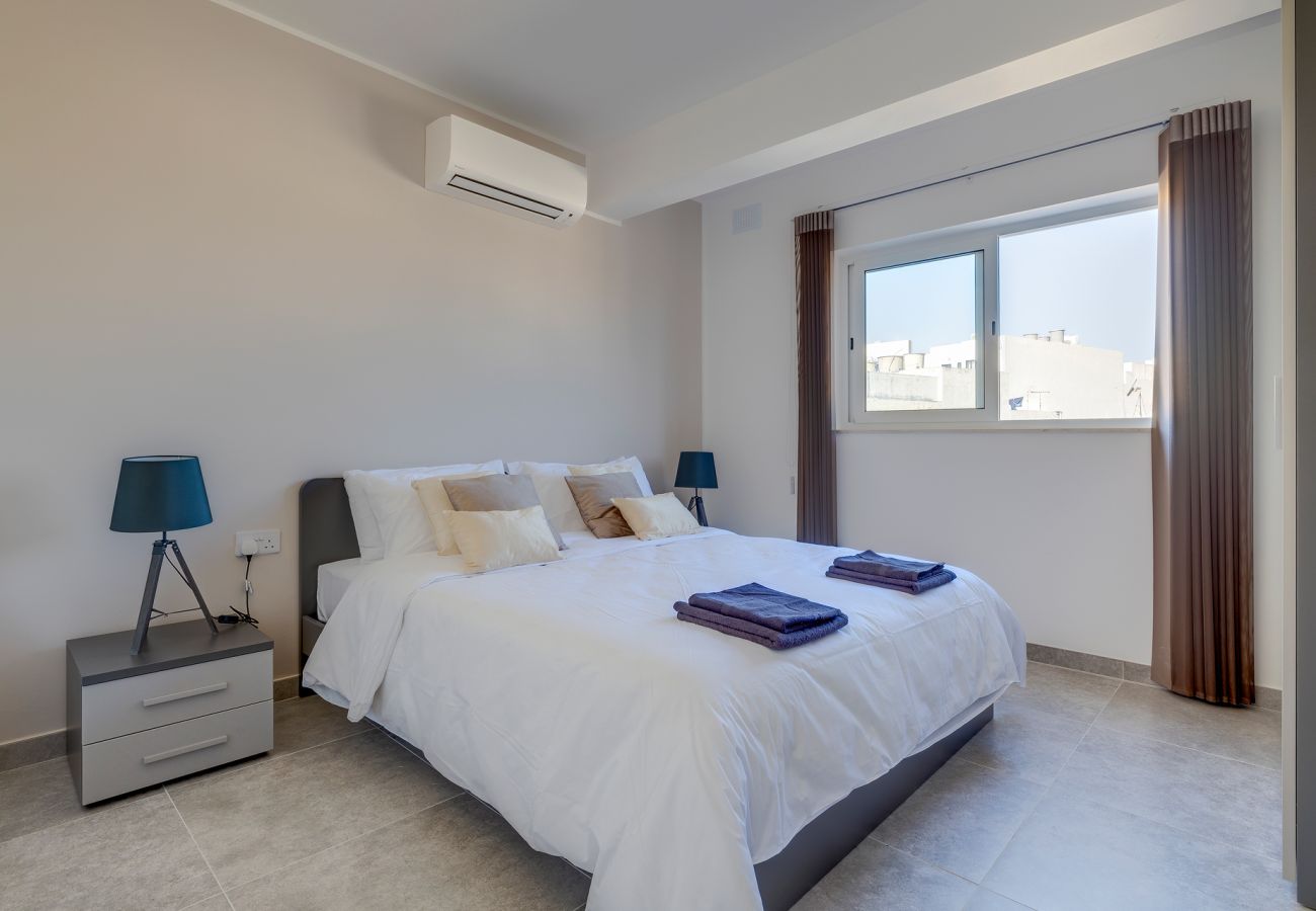 Apartment in San Gwann - Refined 2 bedroom apartment with balcony KARP1-9