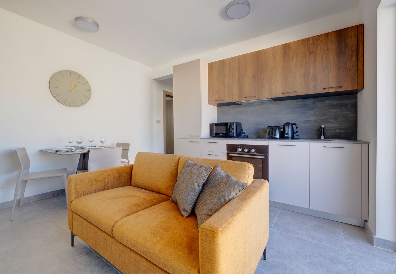 Apartment in San Gwann - Refined 2 bedroom apartment with balcony KARP1-9