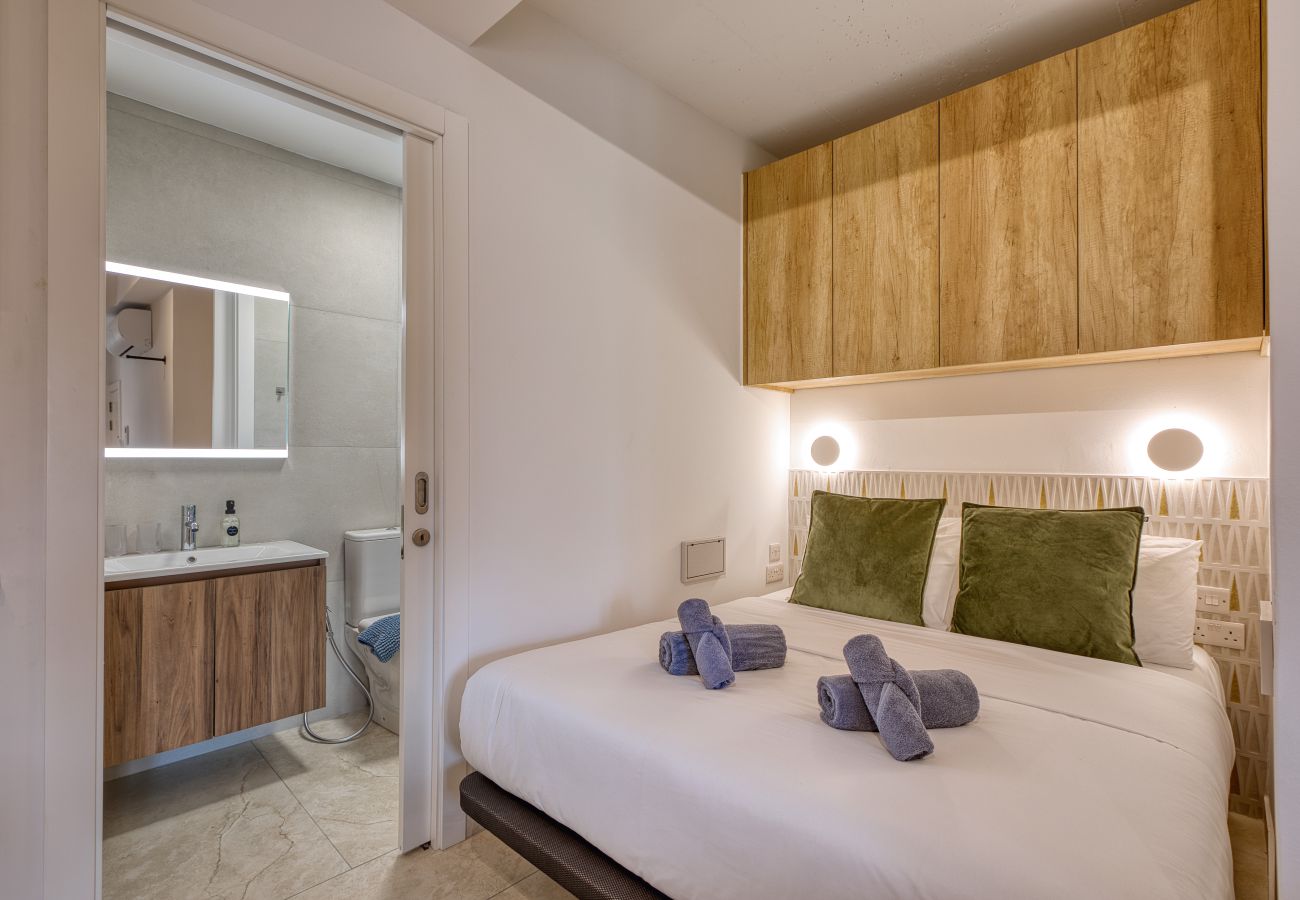 Apartment in Floriana - Stylish studio apartment near Valletta FCAV1-2