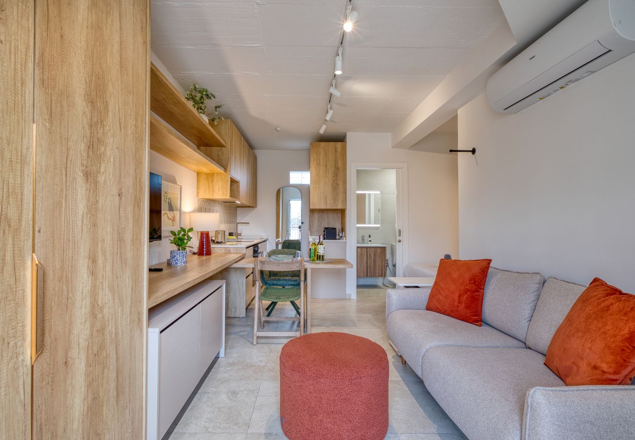 Apartment in Floriana - Stylish studio apartment near Valletta FCAV1-2