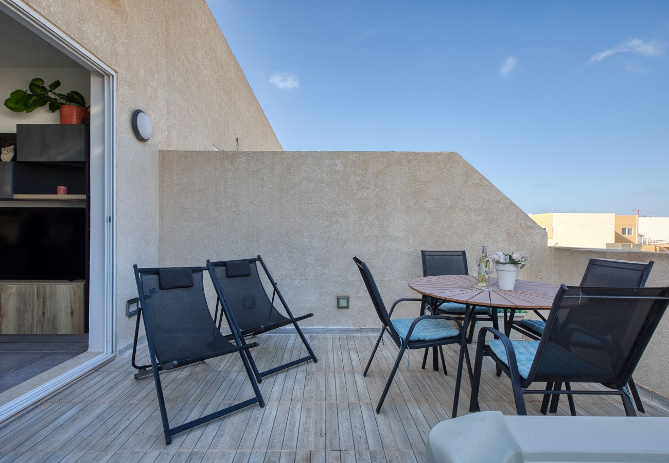 Apartment in Swieqi - Luxury duplex apartment, sun terrace, jacuzzi SDIN1-1