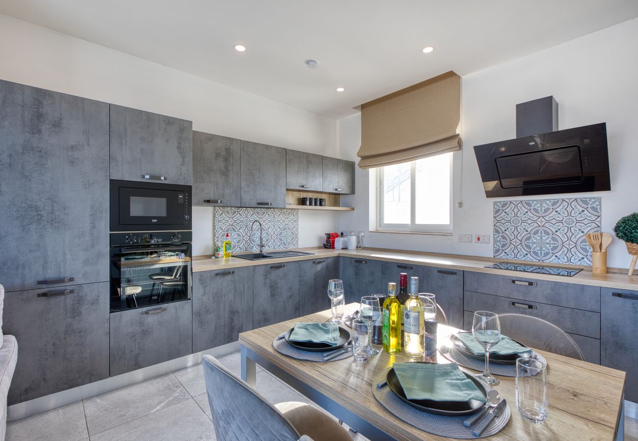 Apartment in Swieqi - Luxury duplex apartment, sun terrace, jacuzzi SDIN1-1