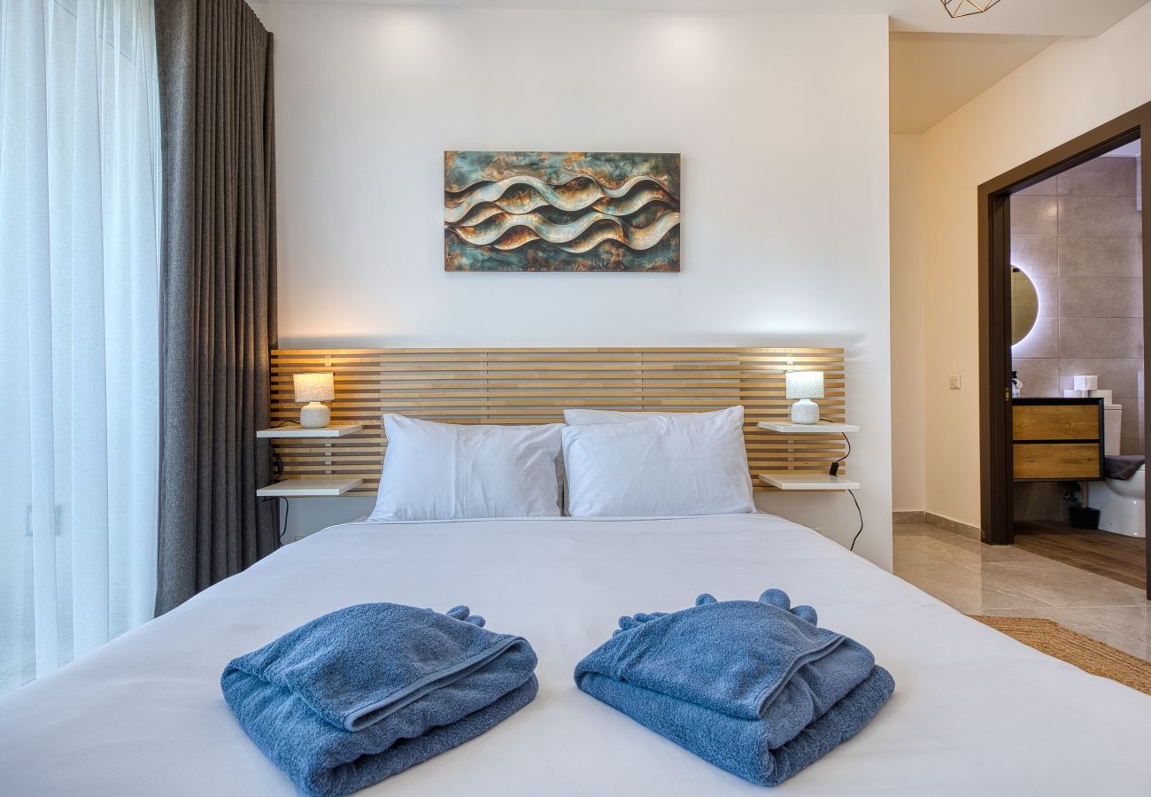 Apartment in Swieqi - Luxury duplex apartment, sun terrace, jacuzzi SDIN1-1