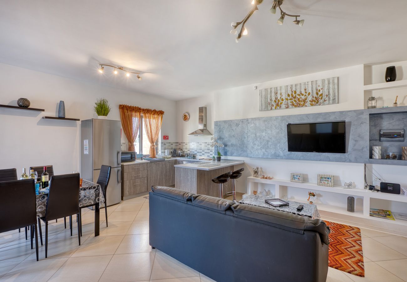 Apartment in Luqa - Charming 2 bedroom penthouse, sun terrace AAZZ1-1