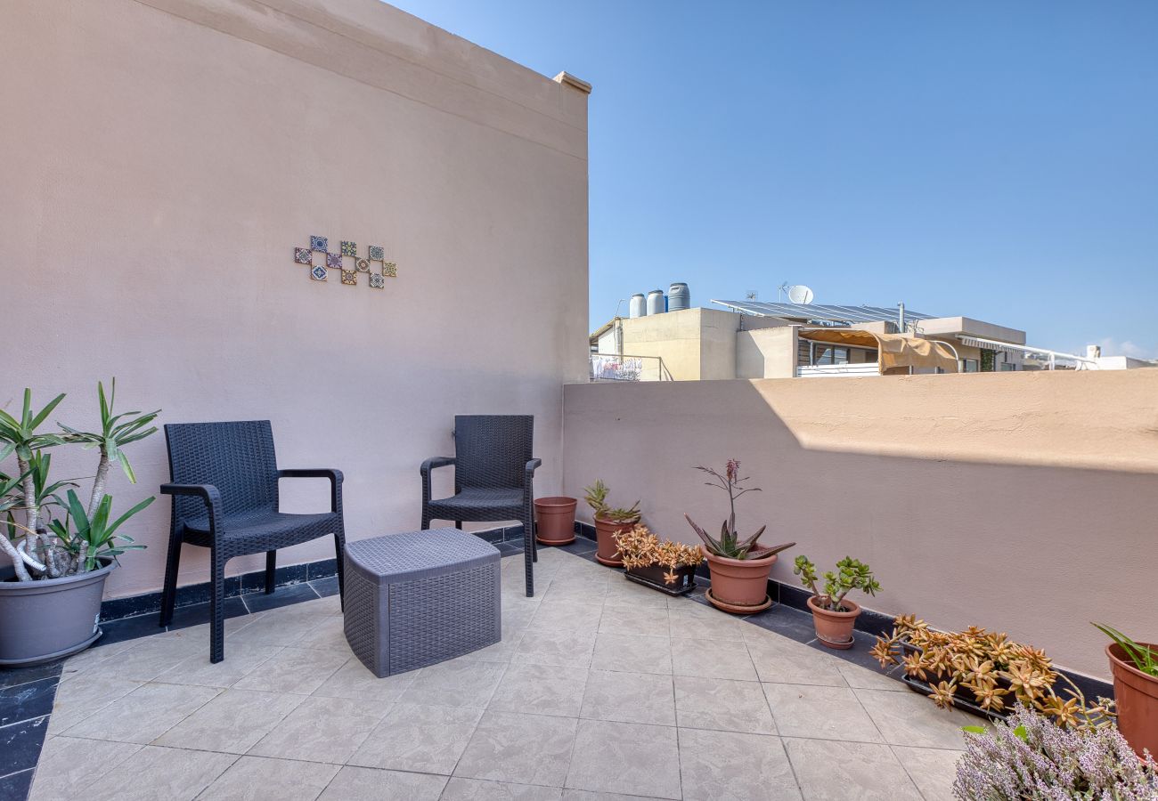 Apartment in Luqa - Charming 2 bedroom penthouse, sun terrace AAZZ1-1