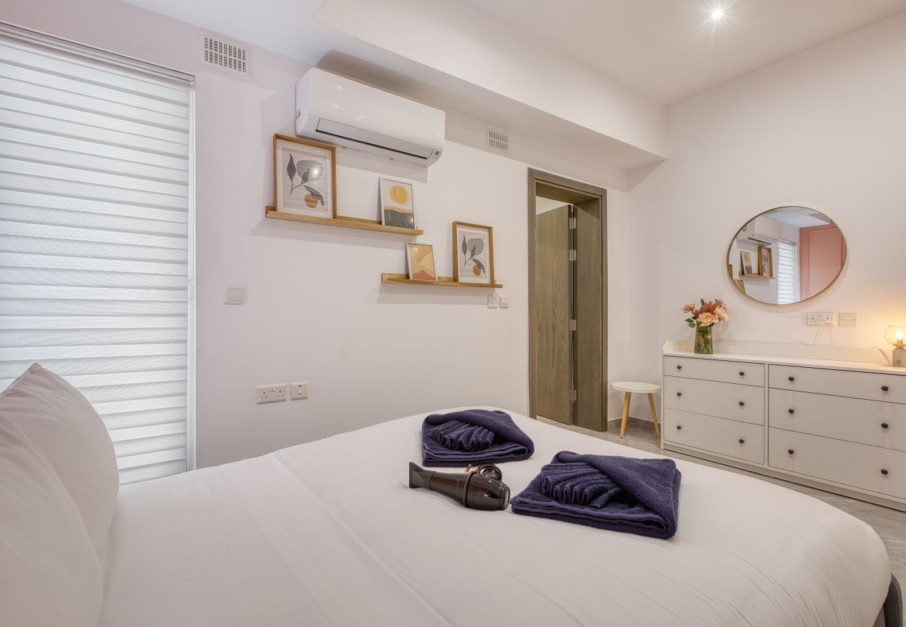 House in Hamrun - Luxury maisonette with yard in central Malta RIAN1-1