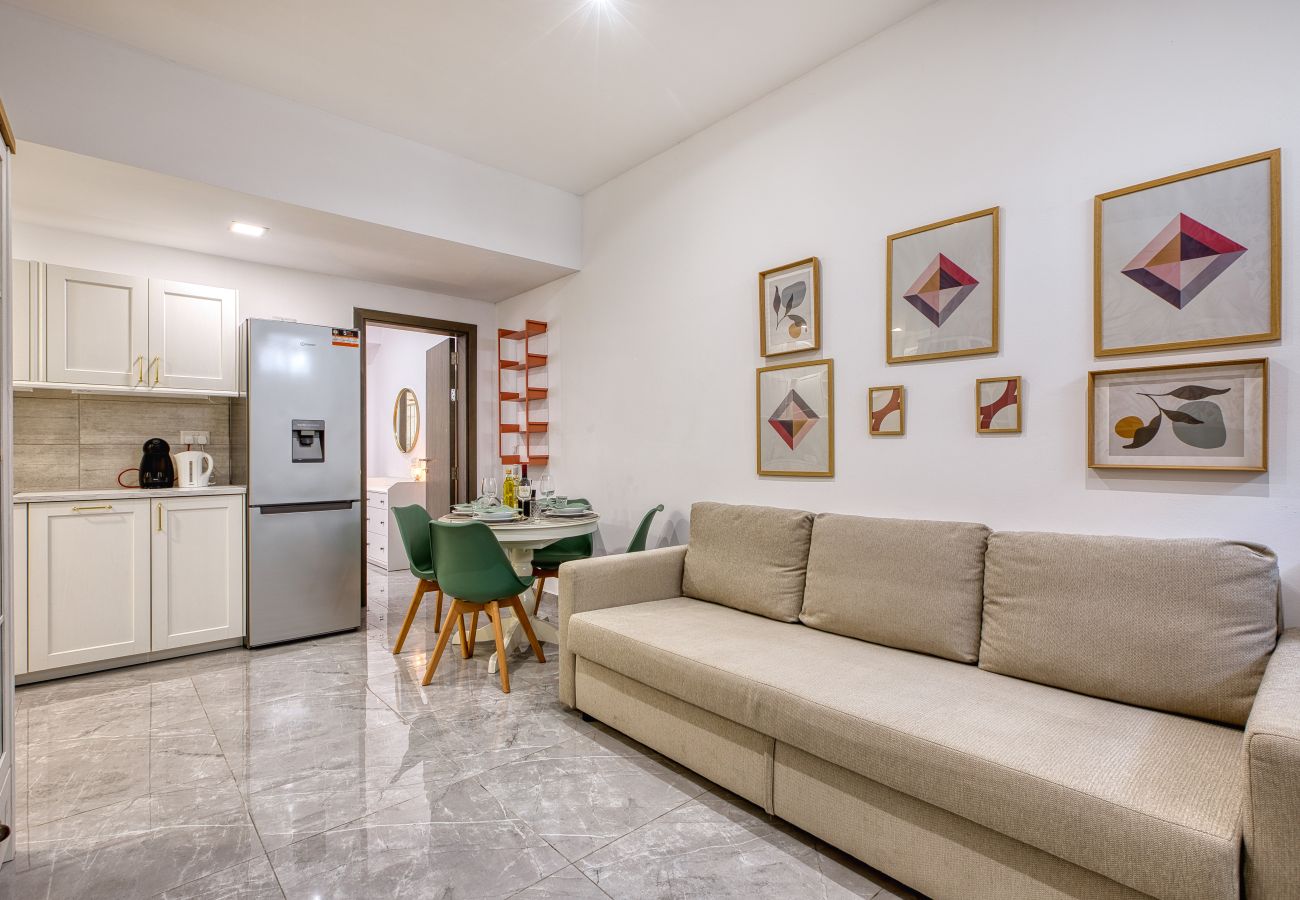 House in Hamrun - Luxury maisonette with yard in central Malta RIAN1-1