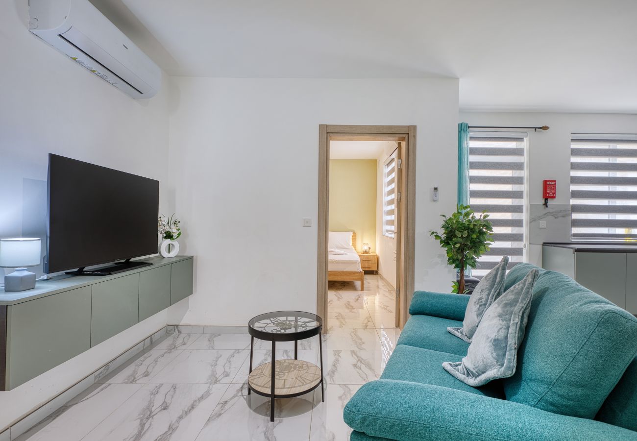Apartment in San Gwann - Stylish and bright 2 bedroom with balcony DCAR1-1