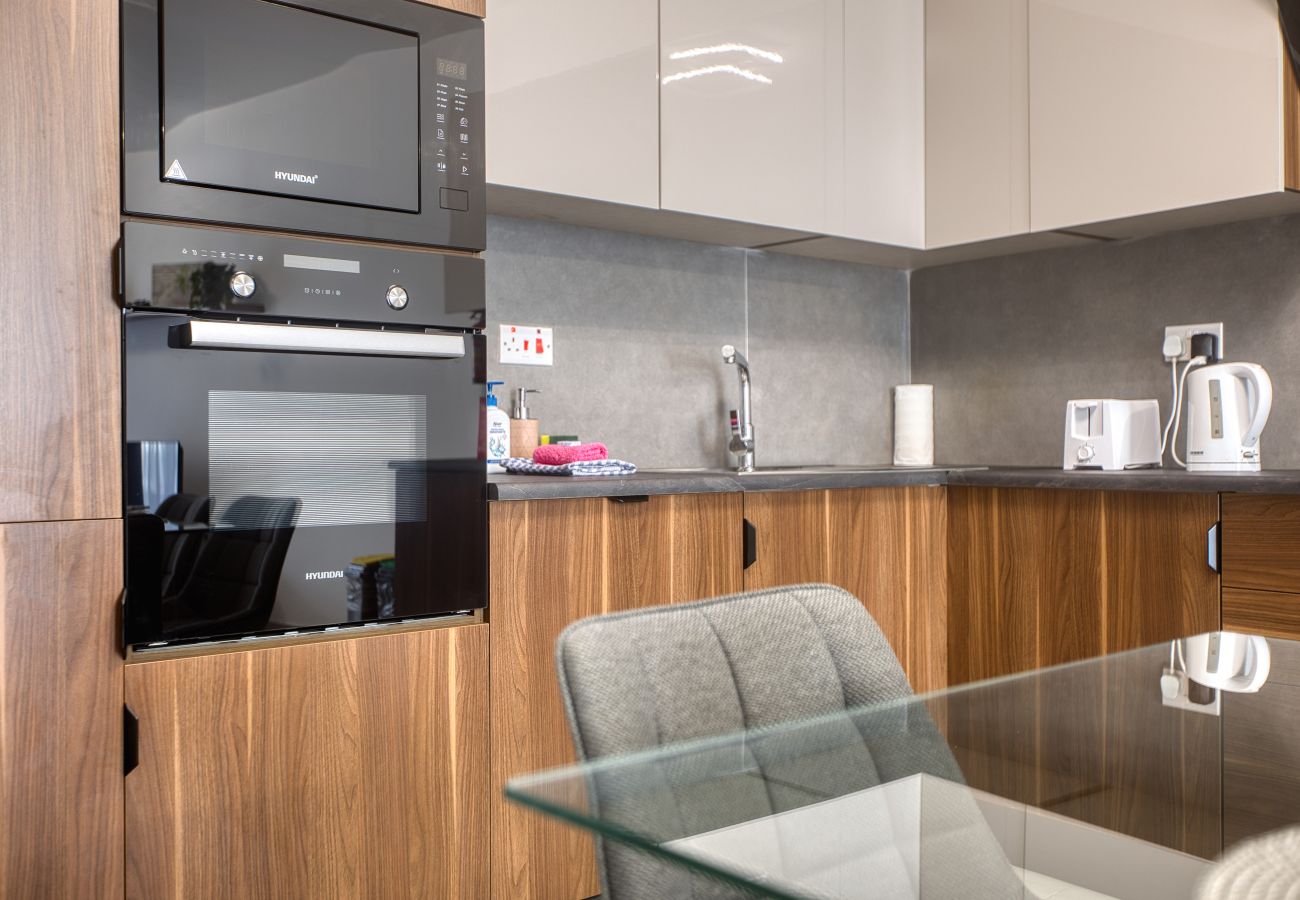 Apartment in Gzira - Bright and spacious 2 bedroom with balcony VMIF1-1