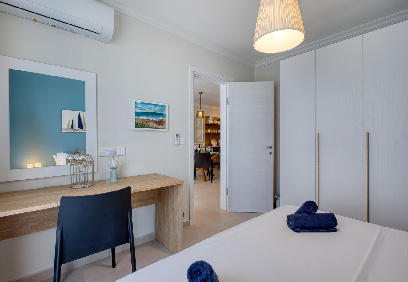 Apartment in Marsaxlokk - Luxury and spacious 2 bedroom apartment TNIK1-1