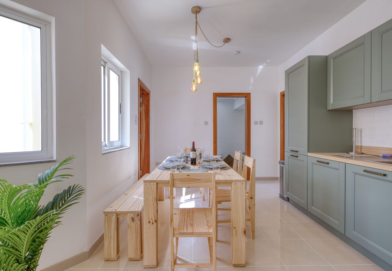 Apartment in Swieqi - Charming bright penthouse with 3 Terraces JCUT2-1