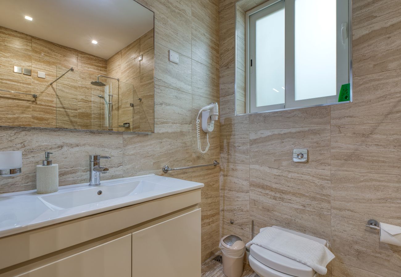 Apartment in Sliema - Modern studio with shared roof terrace GOTWN3