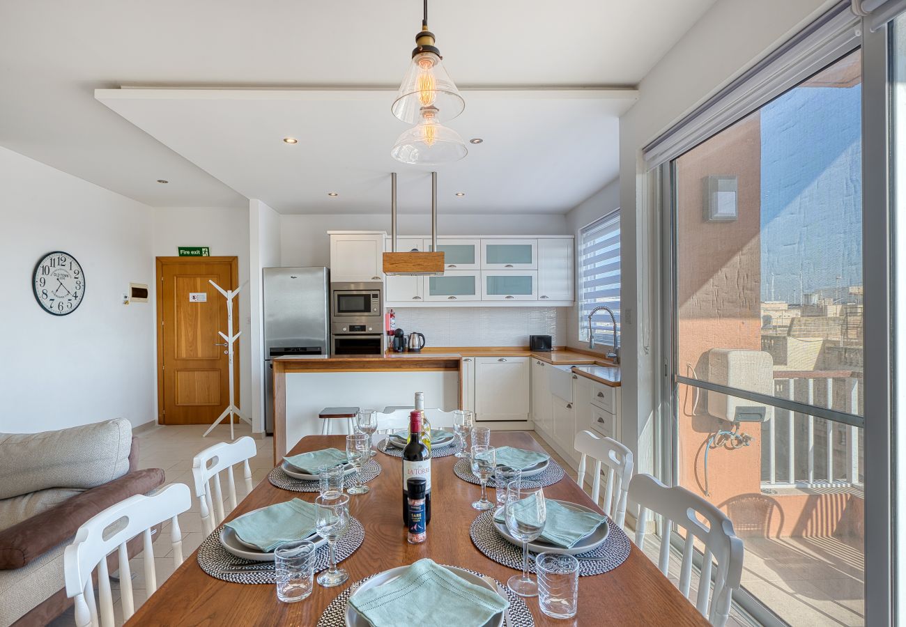 Apartment in Ghaxaq  - Bright & airy 3 bedroom flat with balcony LAGI1-1