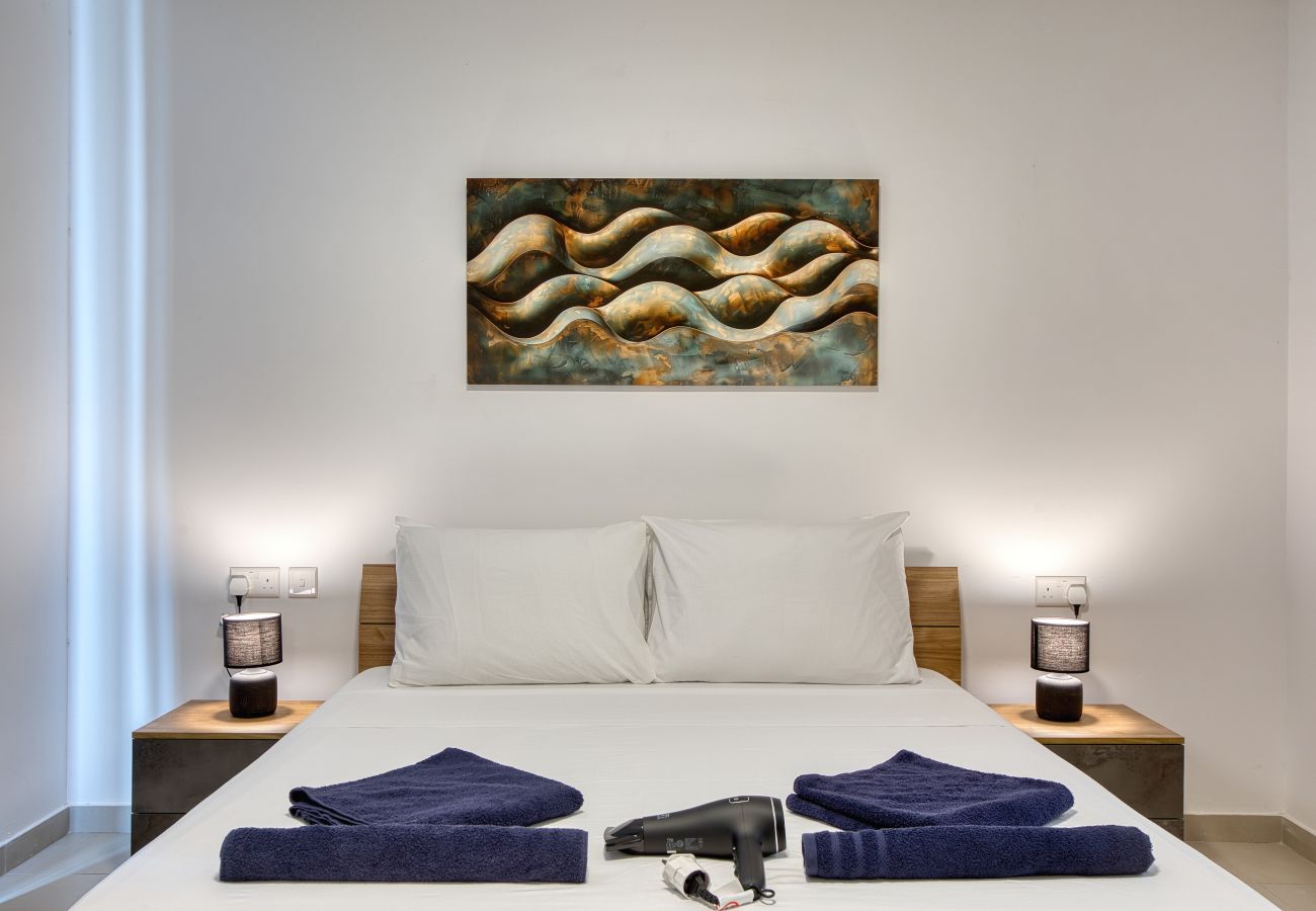 Apartment in St. Paul’s Bay - Large & stylish apartment with 2 balconies JVEL1-2