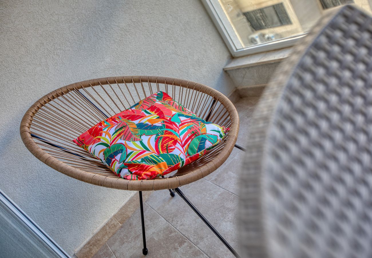 Apartment in St. Paul’s Bay - Large & stylish apartment with 2 balconies JVEL1-2