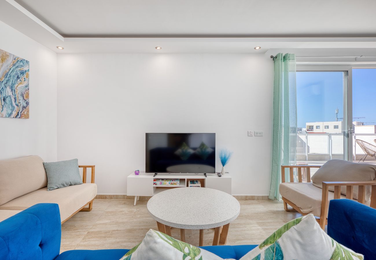 Apartment in St. Paul’s Bay - Luxury penthouse with private pool, sea views LFER1-1