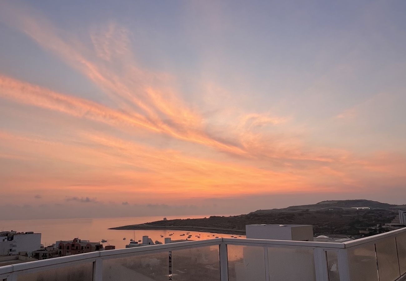 Apartment in St. Paul’s Bay - Luxury penthouse with private pool, sea views LFER1-1