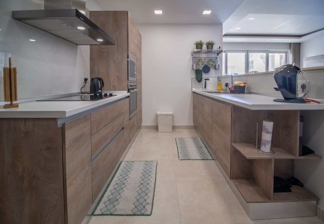 Apartment in Marsalforn - Bright 3 bedroom with terrace and pool GZ-MAVE1-1