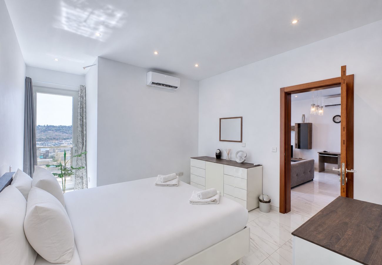 Apartment in Marsaxlokk - Spacious & bright 3 bedroom with balcony KDEB1-1
