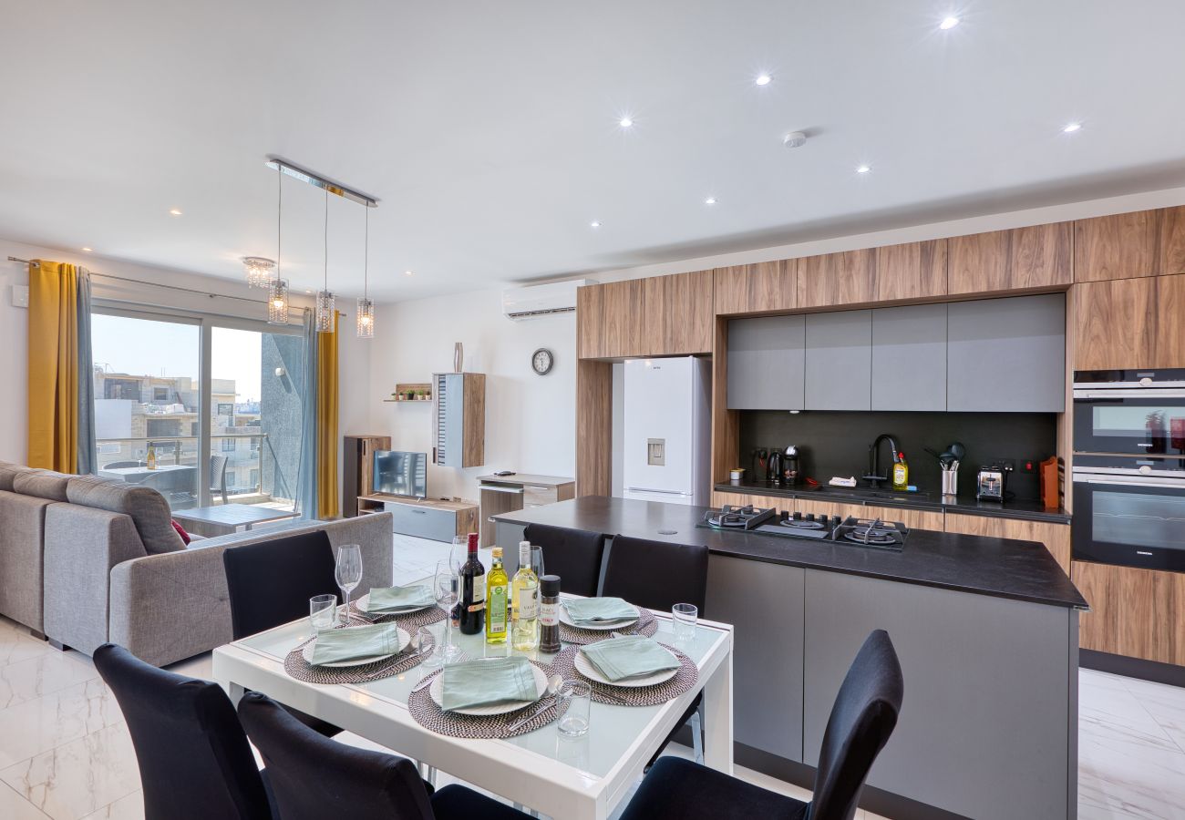 Apartment in Marsaxlokk - Spacious & bright 3 bedroom with balcony KDEB1-1