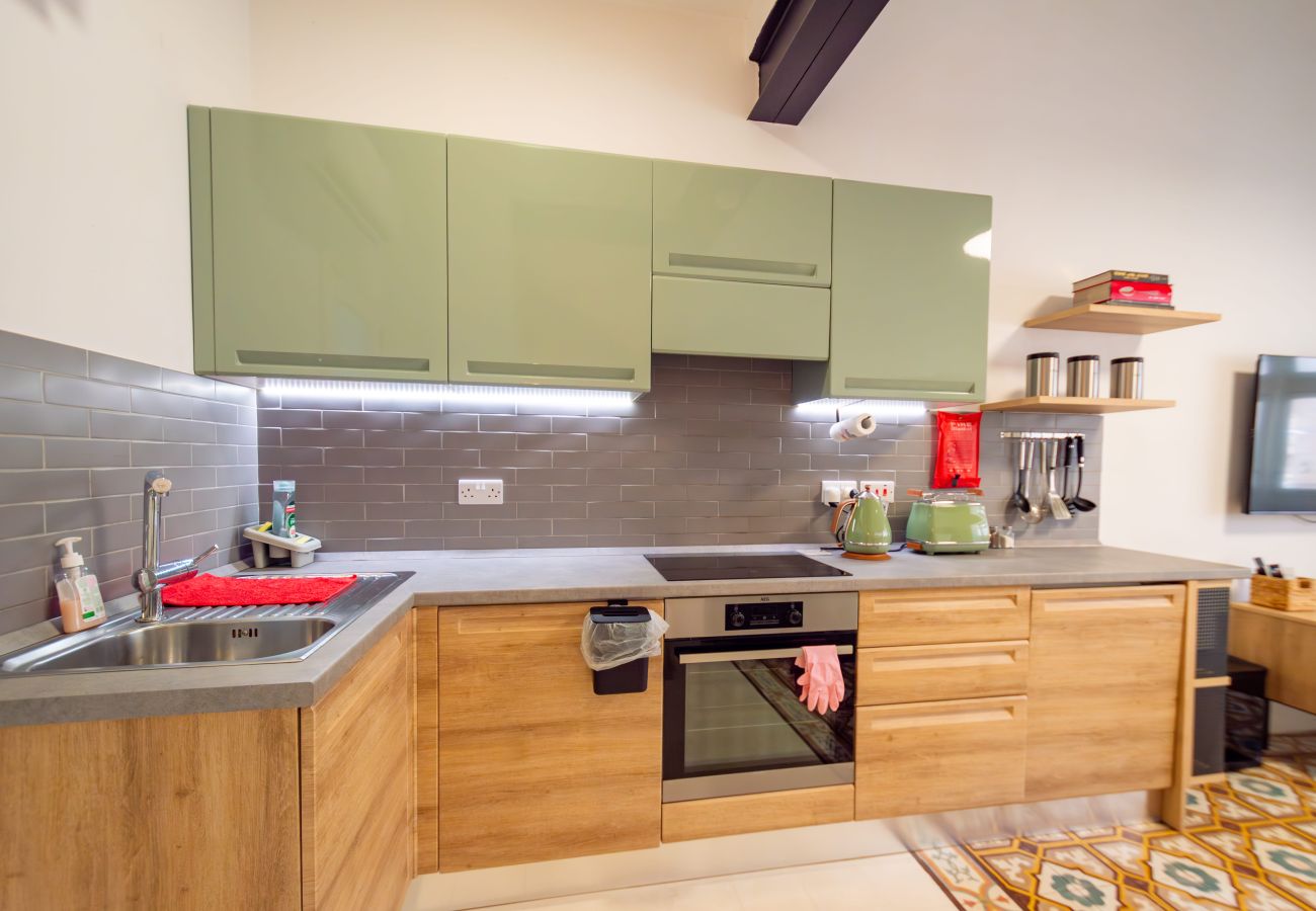House in Birgu - Stylish traditional house with sun terrace TELL1-1