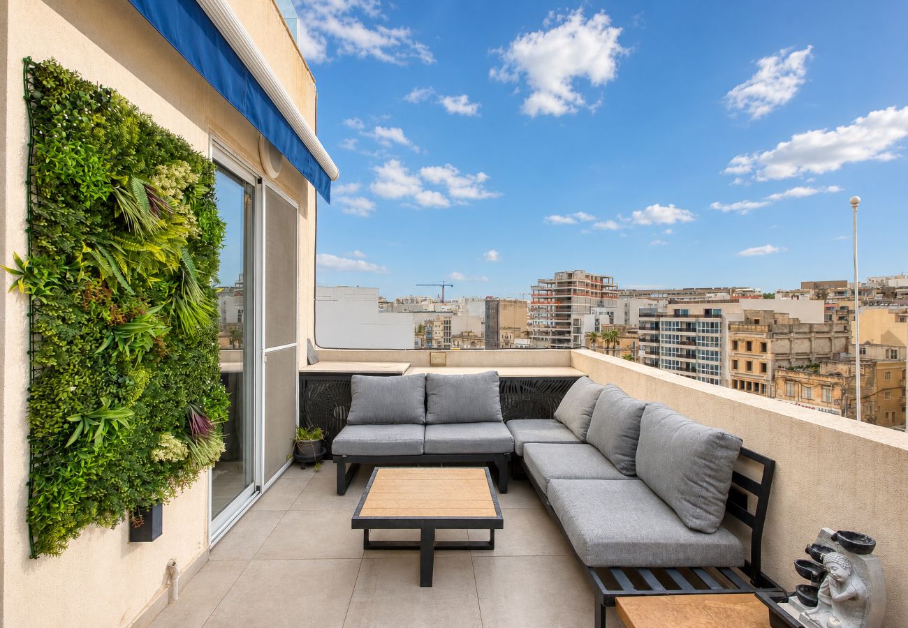 Apartment in Msida - Beautiful penthouse with terrace & jacuzzi WVID1-2