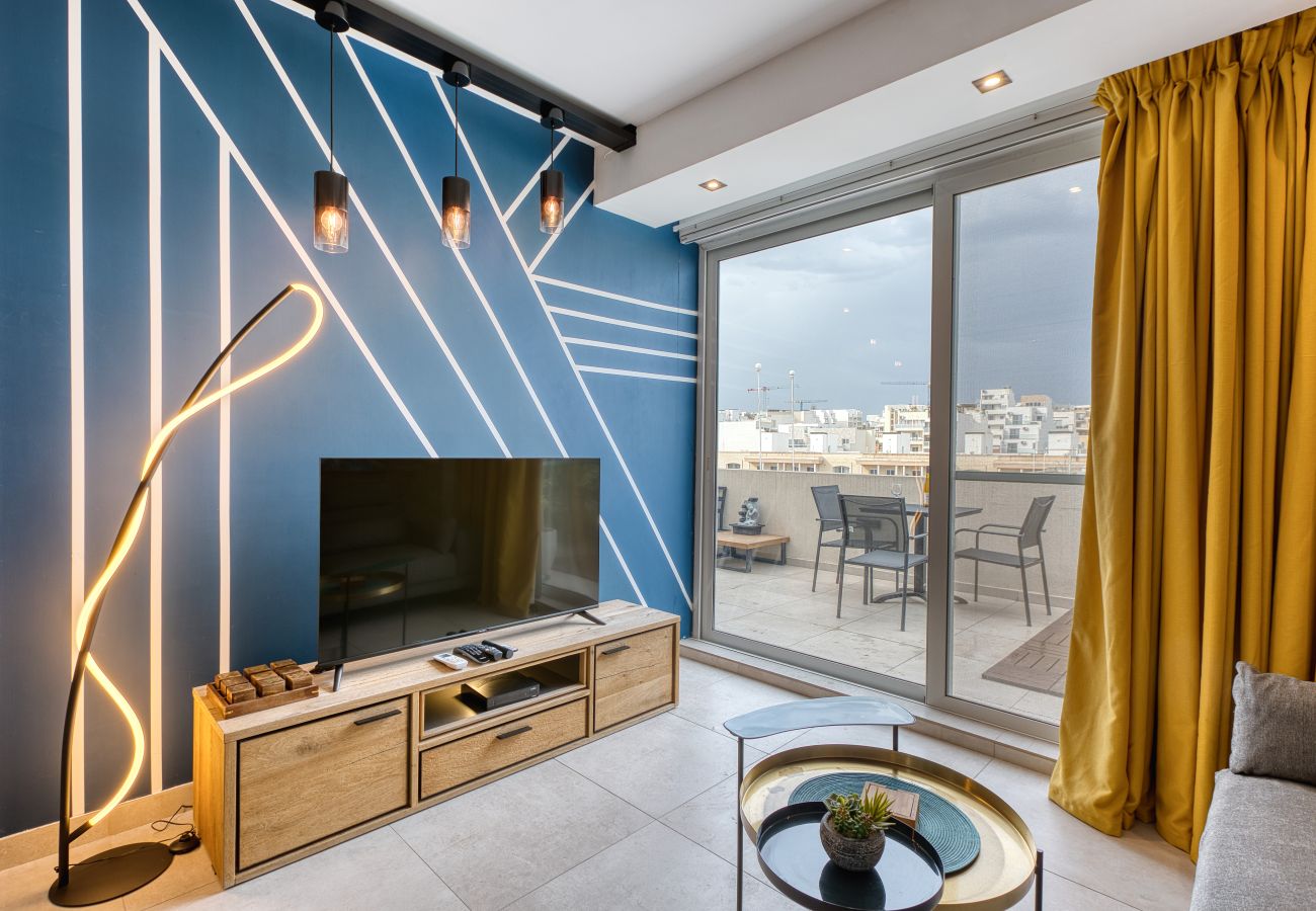 Apartment in Msida - Beautiful penthouse with terrace & jacuzzi WVID1-2