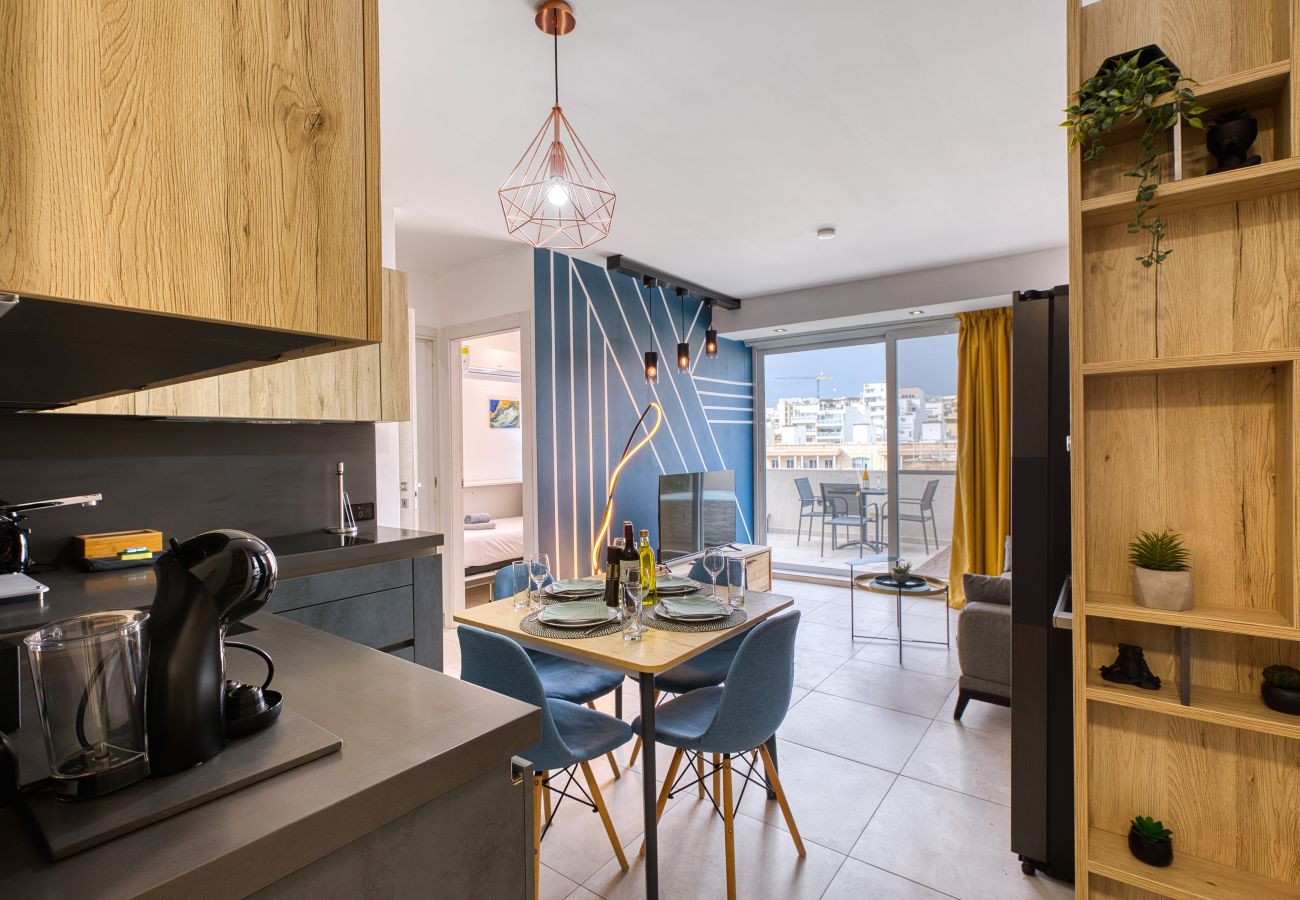 Apartment in Msida - Beautiful penthouse with terrace & jacuzzi WVID1-2