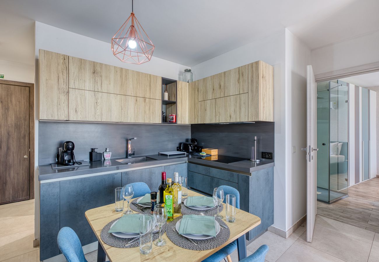 Apartment in Msida - Beautiful penthouse with terrace & jacuzzi WVID1-2