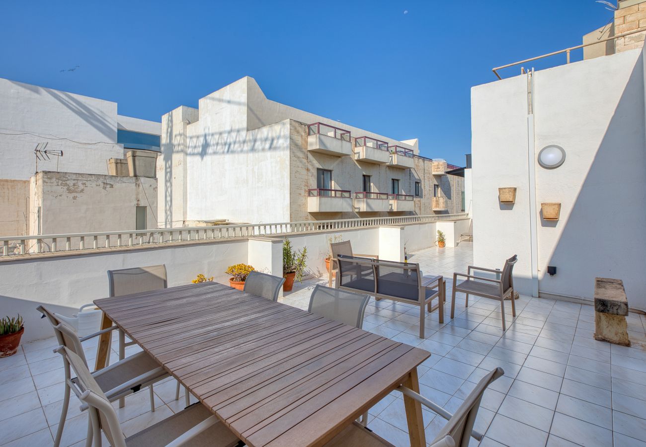 Apartment in Sliema - Spacious & bright apartment, sun terrace PGAL1-1