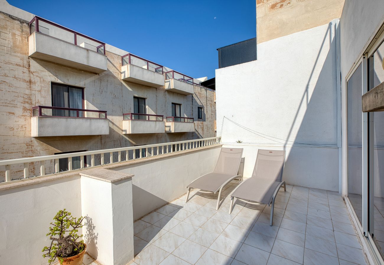 Apartment in Sliema - Spacious & bright apartment, sun terrace PGAL1-1
