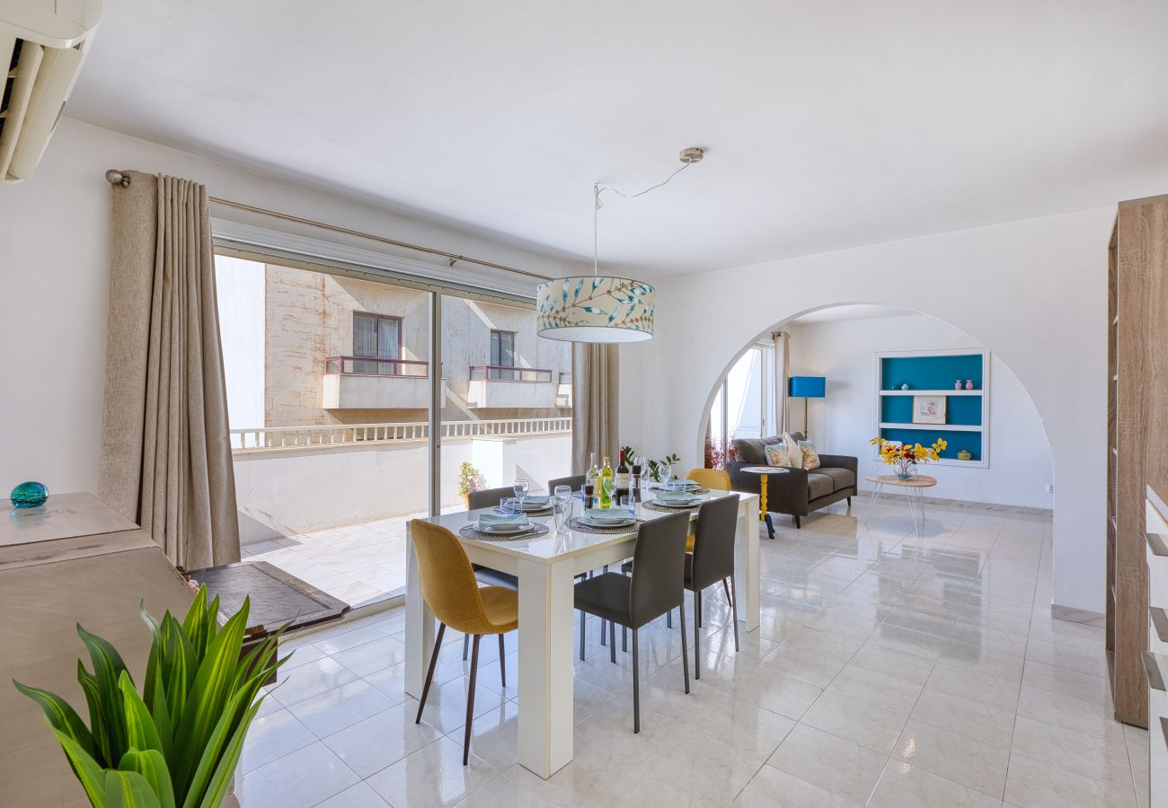 Apartment in Sliema - Spacious & bright apartment, sun terrace PGAL1-1