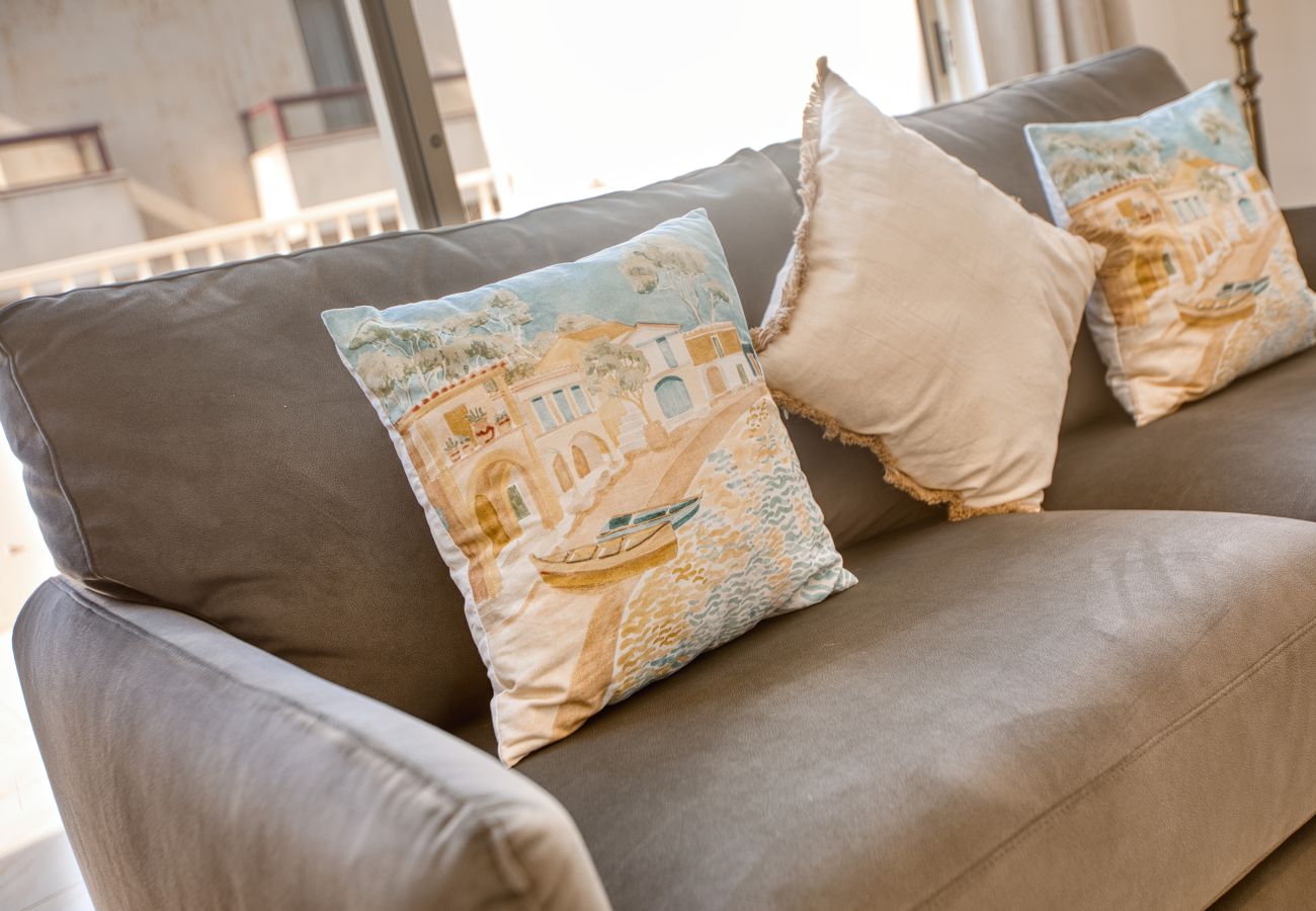 Apartment in Sliema - Spacious & bright apartment, sun terrace PGAL1-1